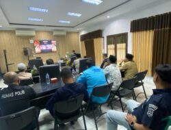 Ikuti Zoom Meeting Kapolri. Kapolres Way Kanan Bukber Dengan Awak Media